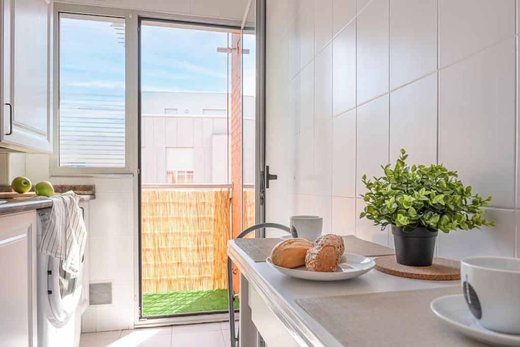 San Roman Apartment With Private Parking Santander Exterior photo